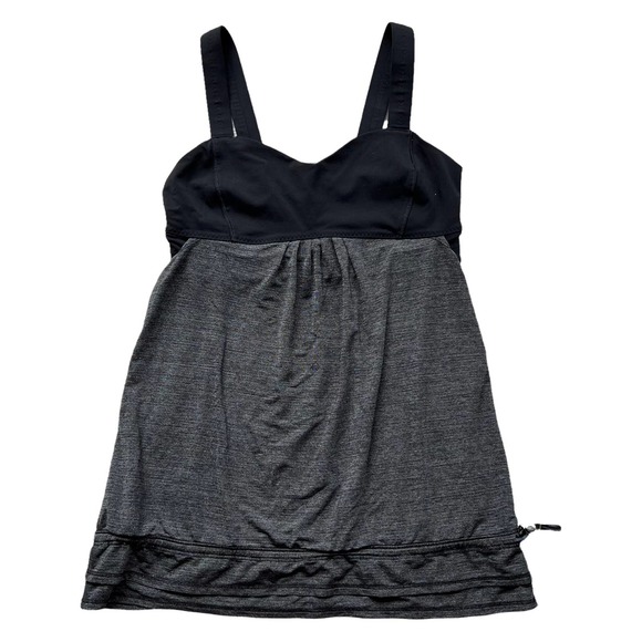 lululemon athletica Tops - Lululemon Built In Bra Tank Top Size 6 Black Grey Cinch Waist Run Back On Track